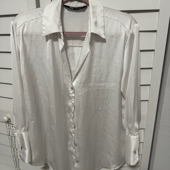 Blusa satinada - Picture 1 of 10
